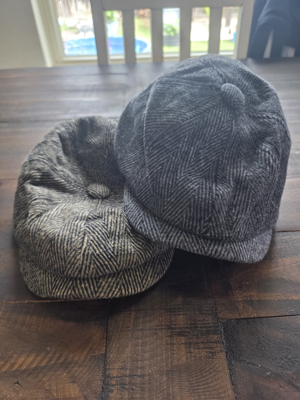Vintage Herringbone Newsboy Cap - Gray & Tan SIZE LRG